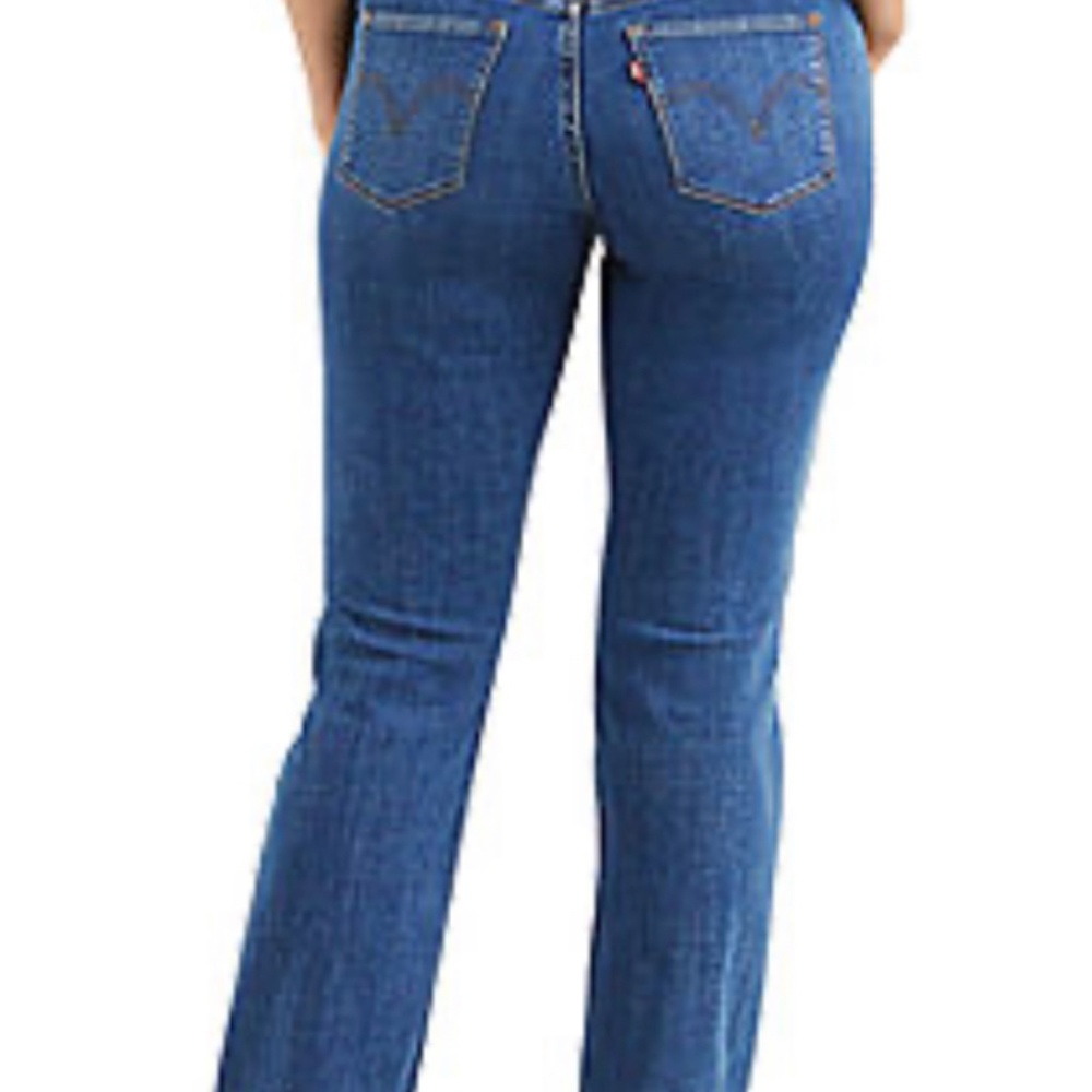 Levi’s Women’s Classic Boot Cut jeans